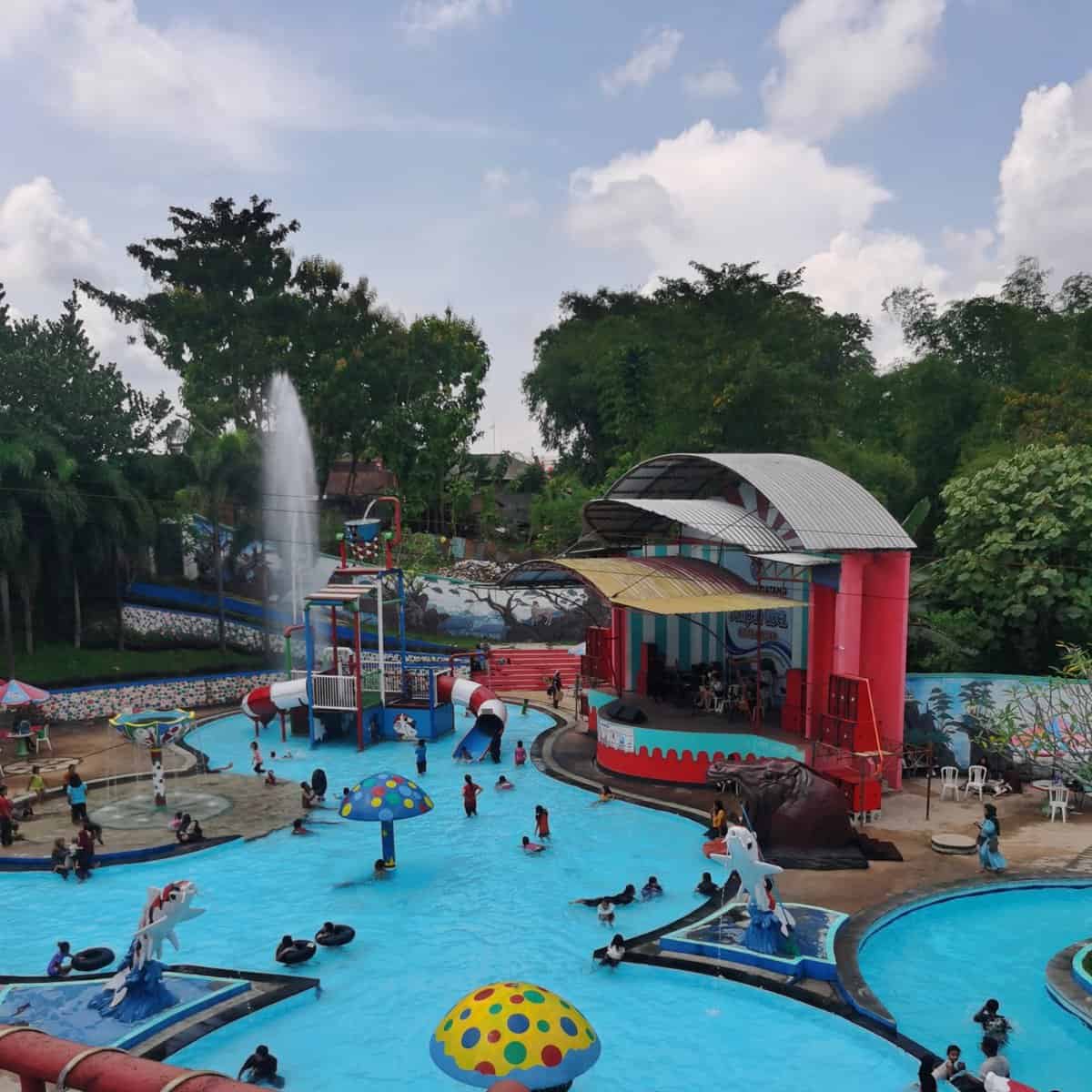 Waterpark Sumber Udel Blitar, Taman Rekreasi Keluarga dengan ...