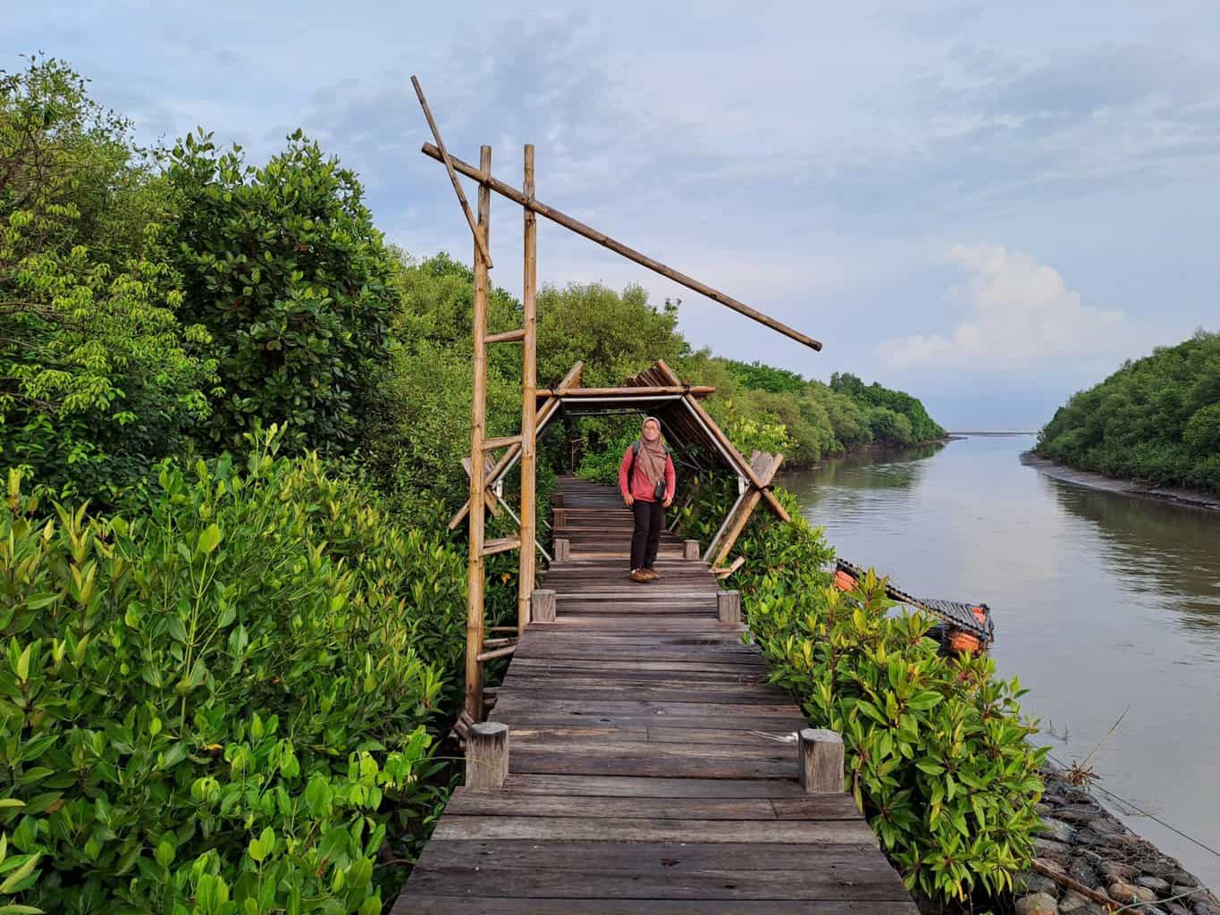 Kampung Blekok Cisaranten Kidul