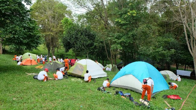 Bumi perkemahan kiara payung