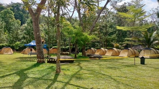 Fasilitas di desa wisata cibuntu kuningan