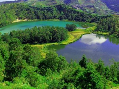 Telaga warna destinasi wisata dieng yang wajib kamu kunjungi!