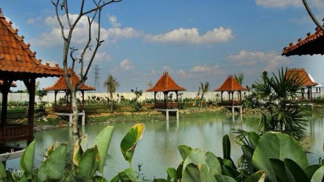 Danau resto purwodadi
