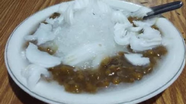 Es kacang ijo goyang lidah