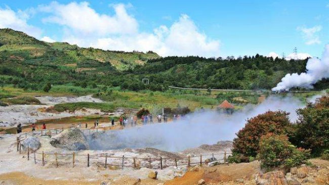Kawah sikidang dieng