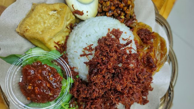 Nasi empal bu marie