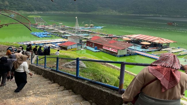 Aktivitas selama di telaga menjer