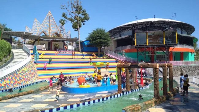 Fasilitas lengkap di sindu kusuma edupark