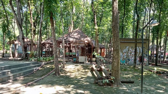 Tentang hutan wisata tinjomoyo