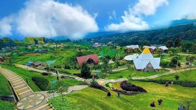 Harga Tiket Masuk dan Jam Operasional Taman Wisata Alam Sevillage