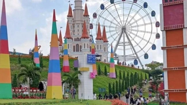 Lokasi Florawisata Santerra de Laponte