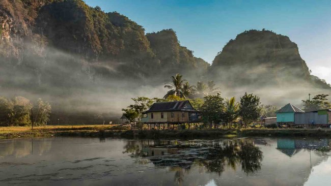 Pegunungan Karst Rammang Rammang