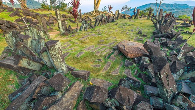 Wisata Situs Gunung Padang