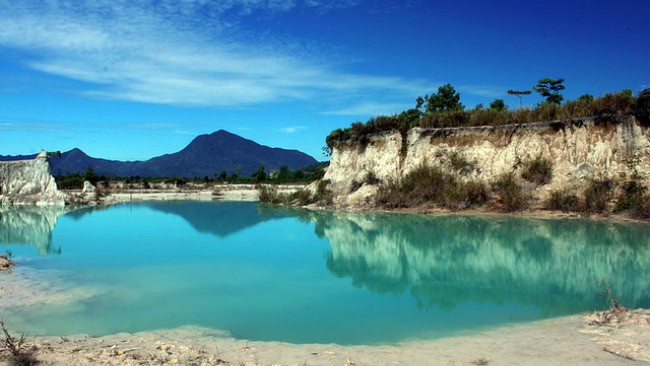 Danau Biru Singkawang