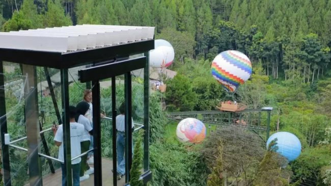 Daya Tarik The Lodge Maribaya