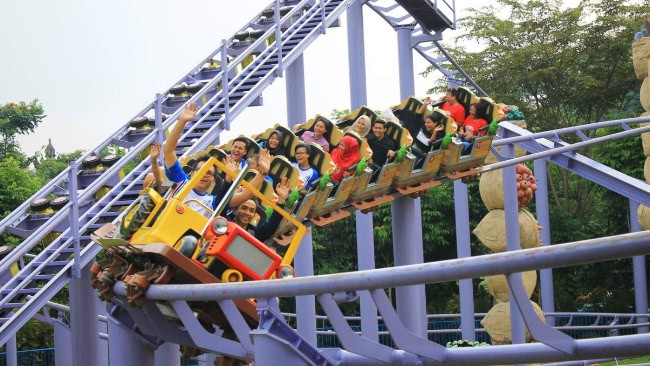 JungleLand Adventure Theme Park