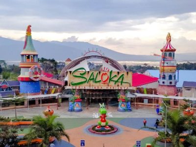 Liburan Seru! Jelajahi Semua Wahana Saloka Theme Park dalam Sehari