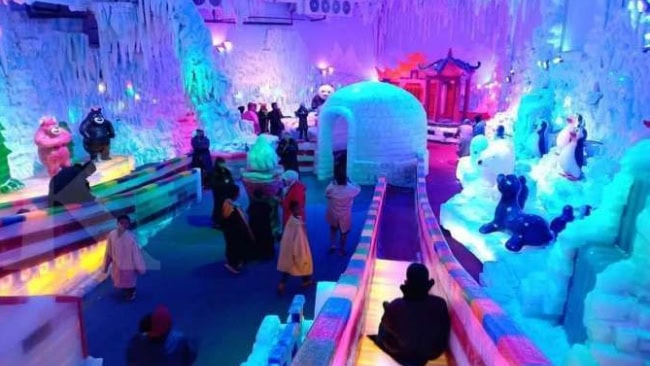 Atlantis Land Surabaya