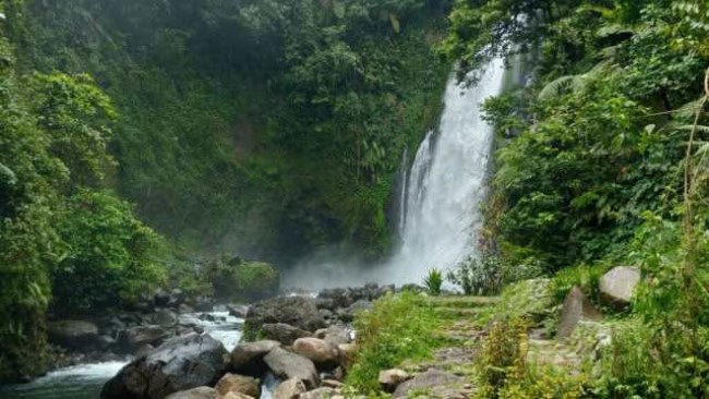 Curug Gomblang