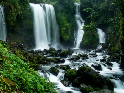 Curug Jenggala Banyumas Ternyata Lebih Indah Saat Musim Tertentu