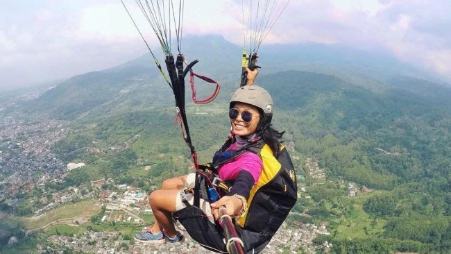 Jam Operasional dan Harga Tiket Wisata Paralayang Batu