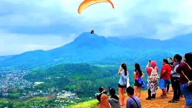Lokasi Wisata Paralayang Batu