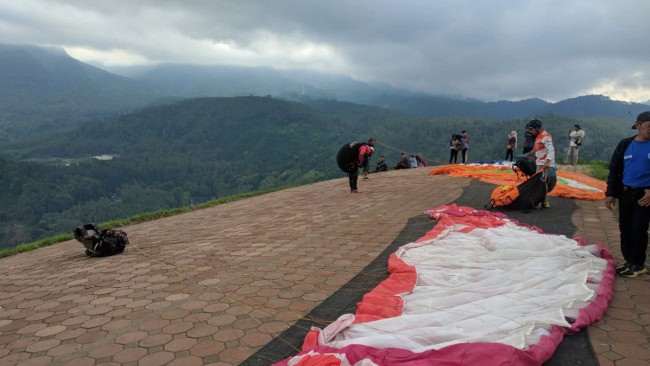 Mengenal Wisata Paralayang Batu