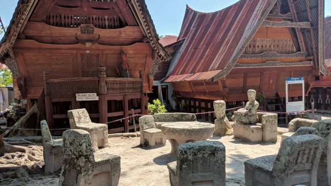 Batu Kursi Raja Siallagan