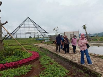 Keindahan Alam Banyukuning Bandungan yang Bikin Hati Tenang