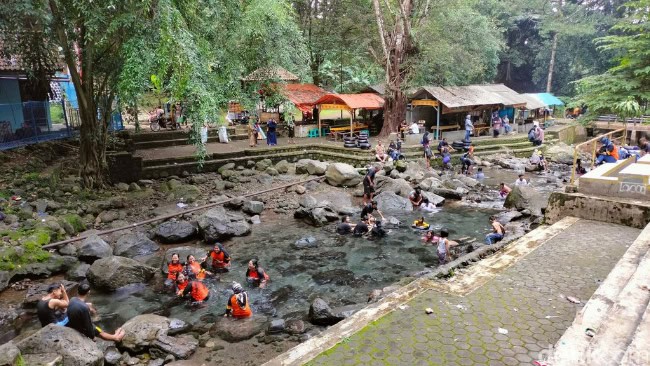 Lokasi dan Informasi Wisata Alam Cipaniis