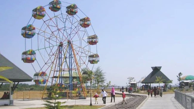 Daya Tarik Wisata Pantai Bentar