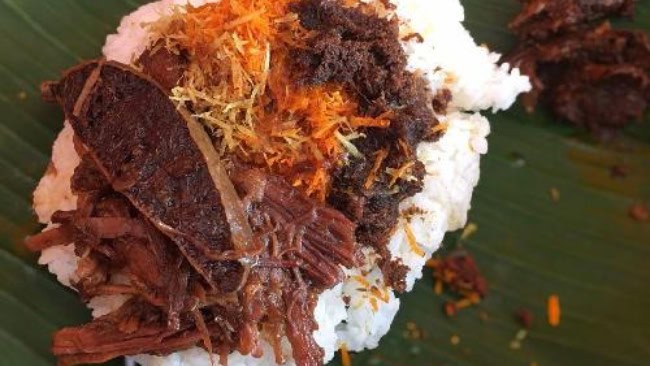 Nasi Krawu Mbuk Su Hj. Sufayah