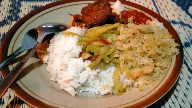 Sega Gemblung Pak Tofik