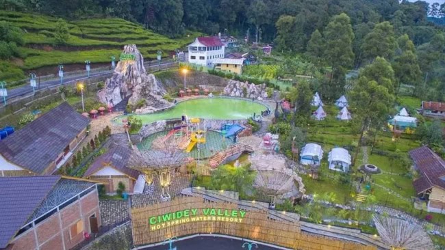 Ciwidey Valley Resort Hot Spring Waterpark