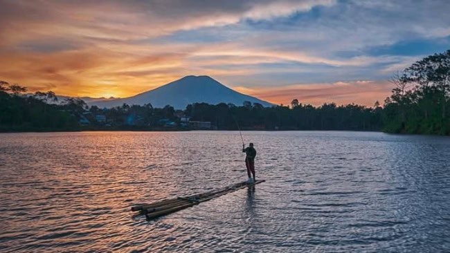 Danau Tebat Gheban