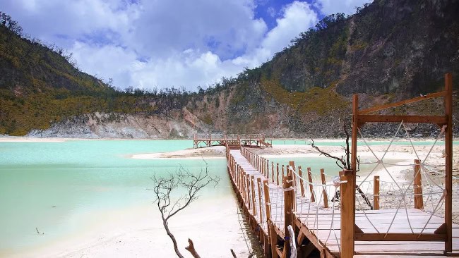 Kawah Putih