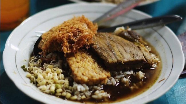 Rawon Gajah Mada