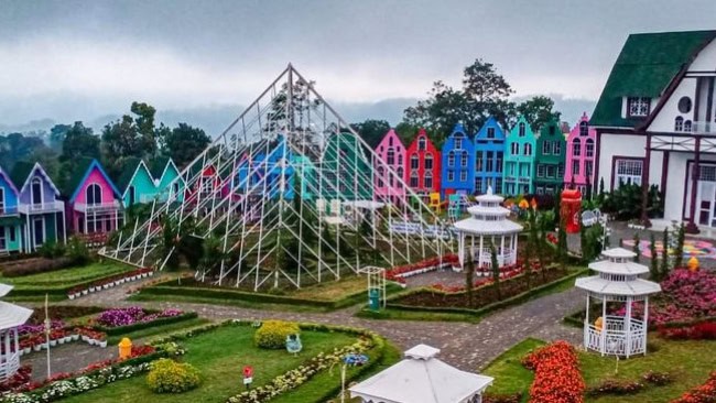 Rute Perjalanan ke Taman Bunga Celosia