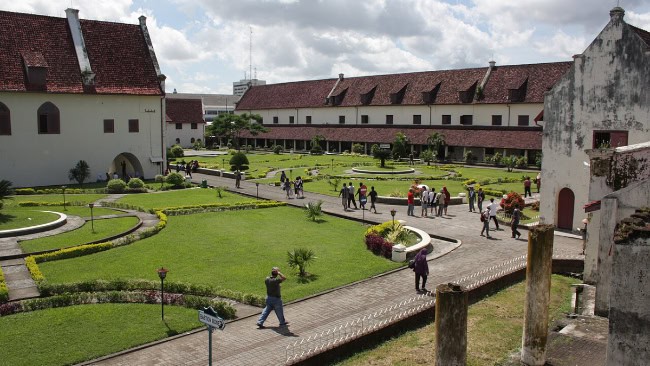 Benteng Rotterdam Makassar